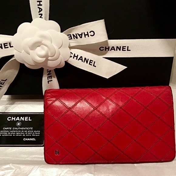 Auth CHANEL Double Stitch Quilted Bifold Wallet